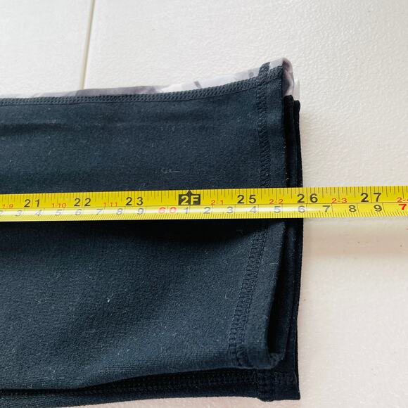 Fila Black White Marble Trim Athletic Crop Stretch Yoga Capri Leggings Pants M - Picture 10 of 11